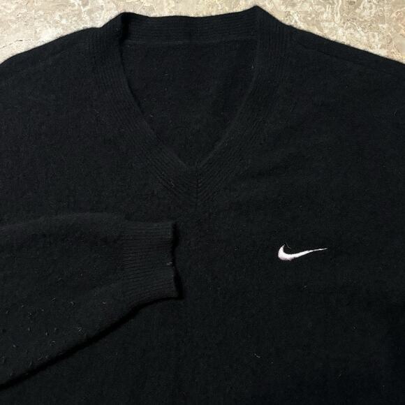 Vintage Nike Sweater Mens Large Black 100% Cashmere V Neck Vintage Distressed - Picture 1 of 13